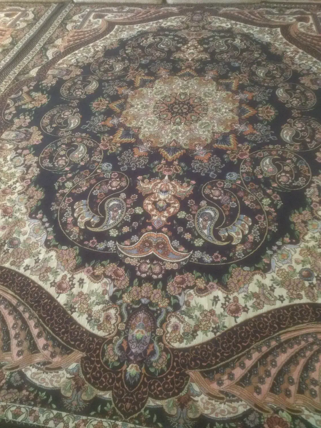 دوتاروفرشی سرمه ای زردار|فرش|ایلام, |دیوار