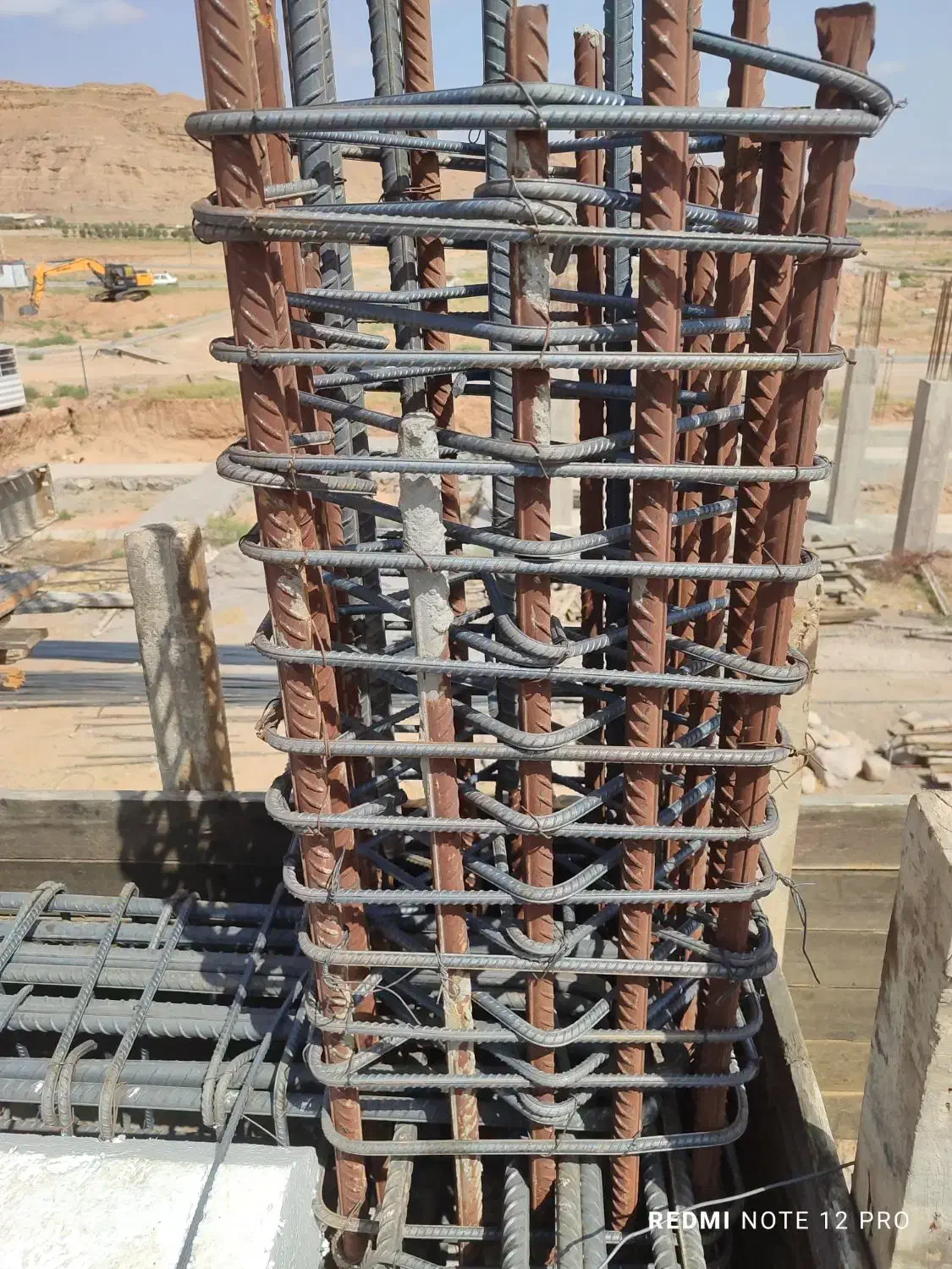 آرماتور بند و قالب بند|استخدام معماری، عمران و ساختمانی|باسمنج, |دیوار