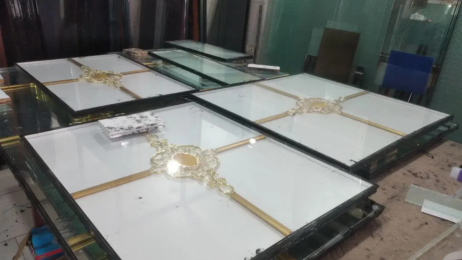 شیشه بری الماس انواع شیشه دوجداره دکوراتیو اینه|خدمات پیشه و مهارت|میناب, |دیوار