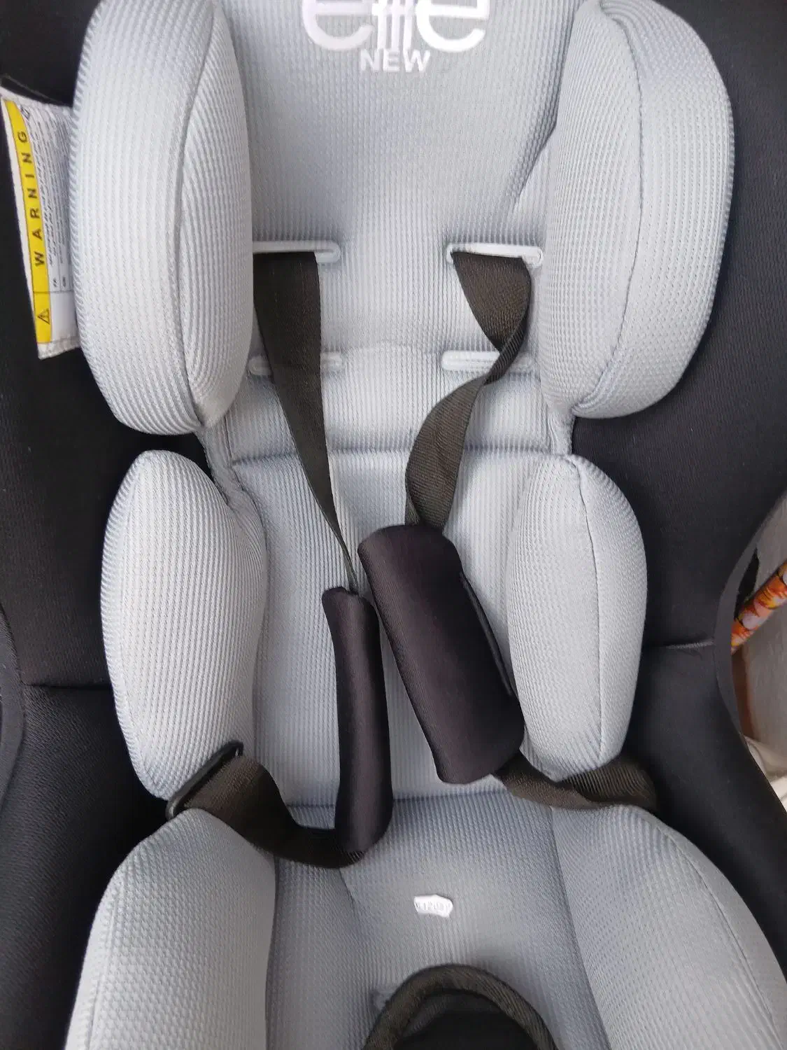 صندلی خودرو کودک نو کاملا آکبند همراه با کارتن|تخت و صندلی بچه|رشت, حافظ آباد|دیوار