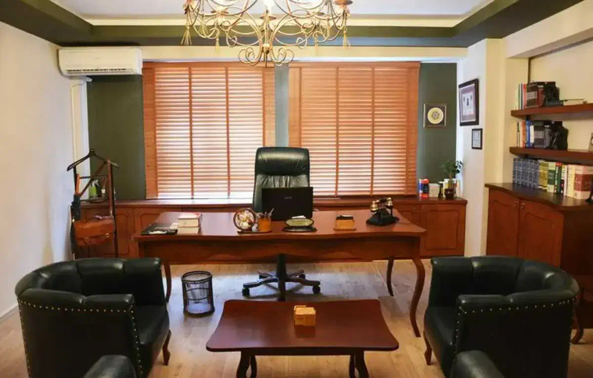 سوال حقوقی از وکلای محترم|فعالیت داوطلبانه|ملایر, |دیوار