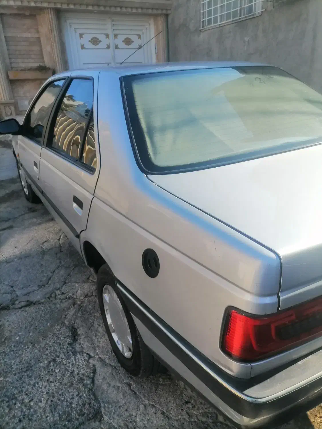 پژو 405دوگانه فابریک بیرنگ|خودرو سواری و وانت|مینودشت, |دیوار