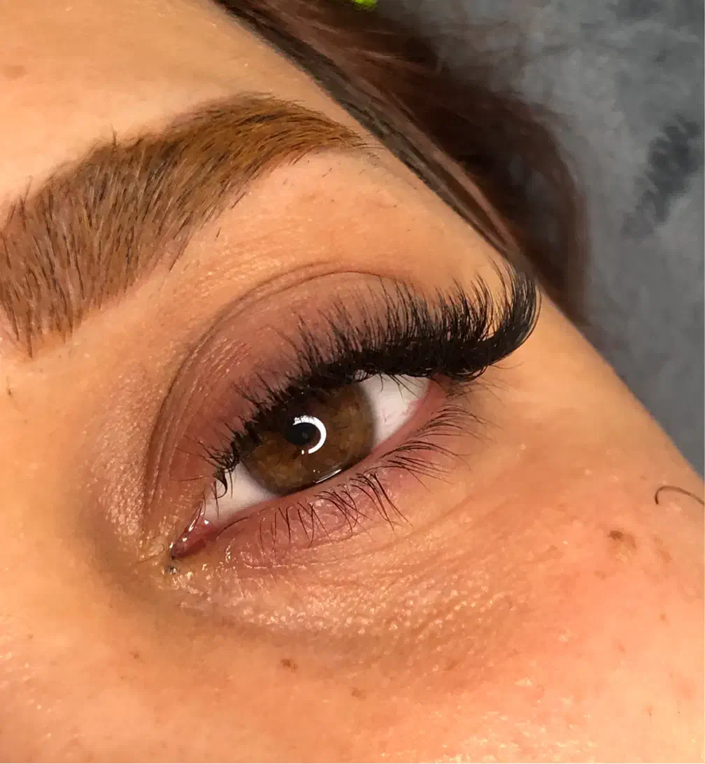 مدل اکستنشن مژه و لیفت ابرو|خدمات آرایشگری و زیبایی|آستانه اشرفیه, |دیوار