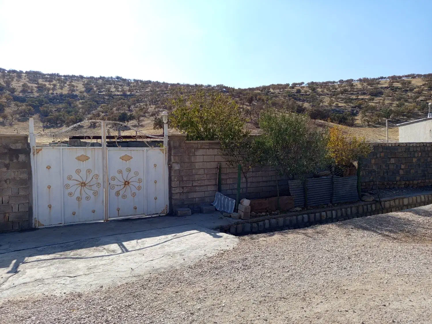 یک واحد ساختمان ویلایی روستای خسرو آباد|فروش خانه و ویلا|دالاهو, |دیوار