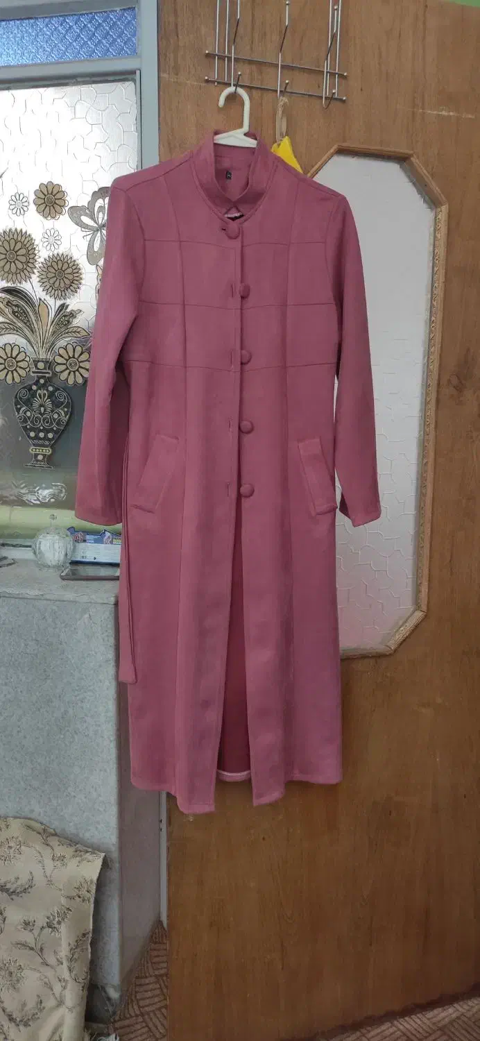 پالتو مخمل|لباس|نائین, |دیوار