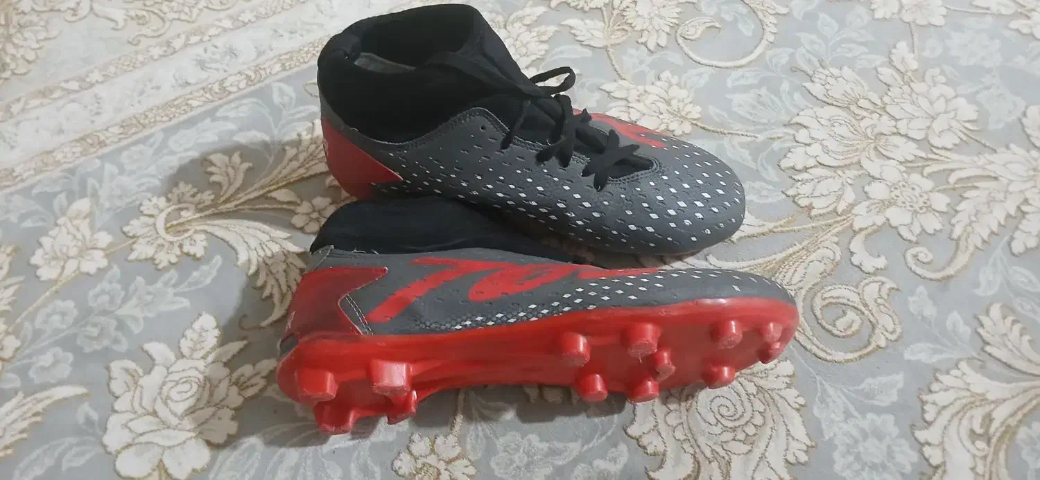 کتونی اورجینال فوتبال استوک زمین چمن|کیف، کفش، کمربند|محمدشهر, ولدآباد|دیوار