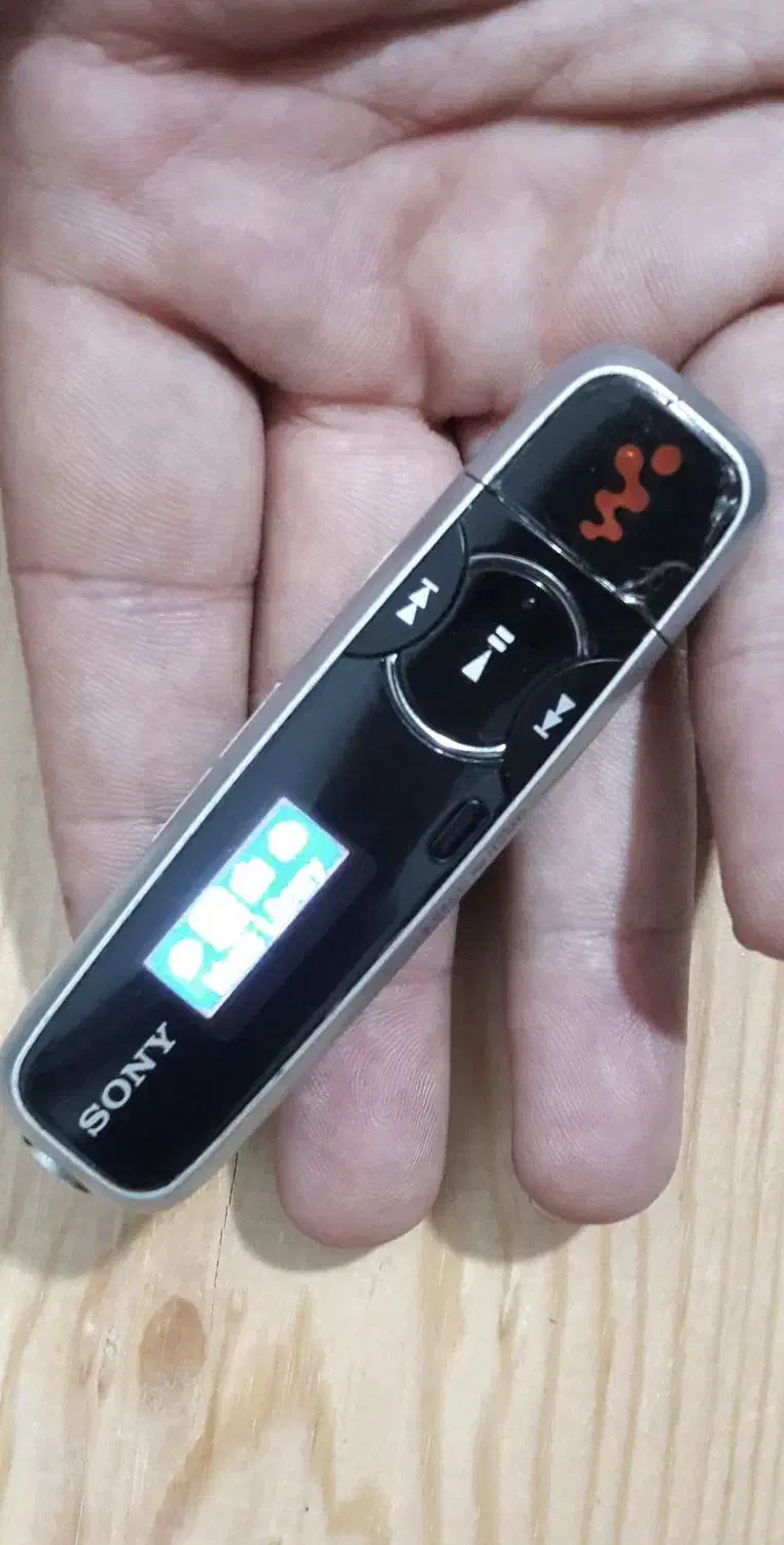 موزیک پلیر ( mp 3 player ) سونی|پخش‌کننده همراه|سنندج, |دیوار