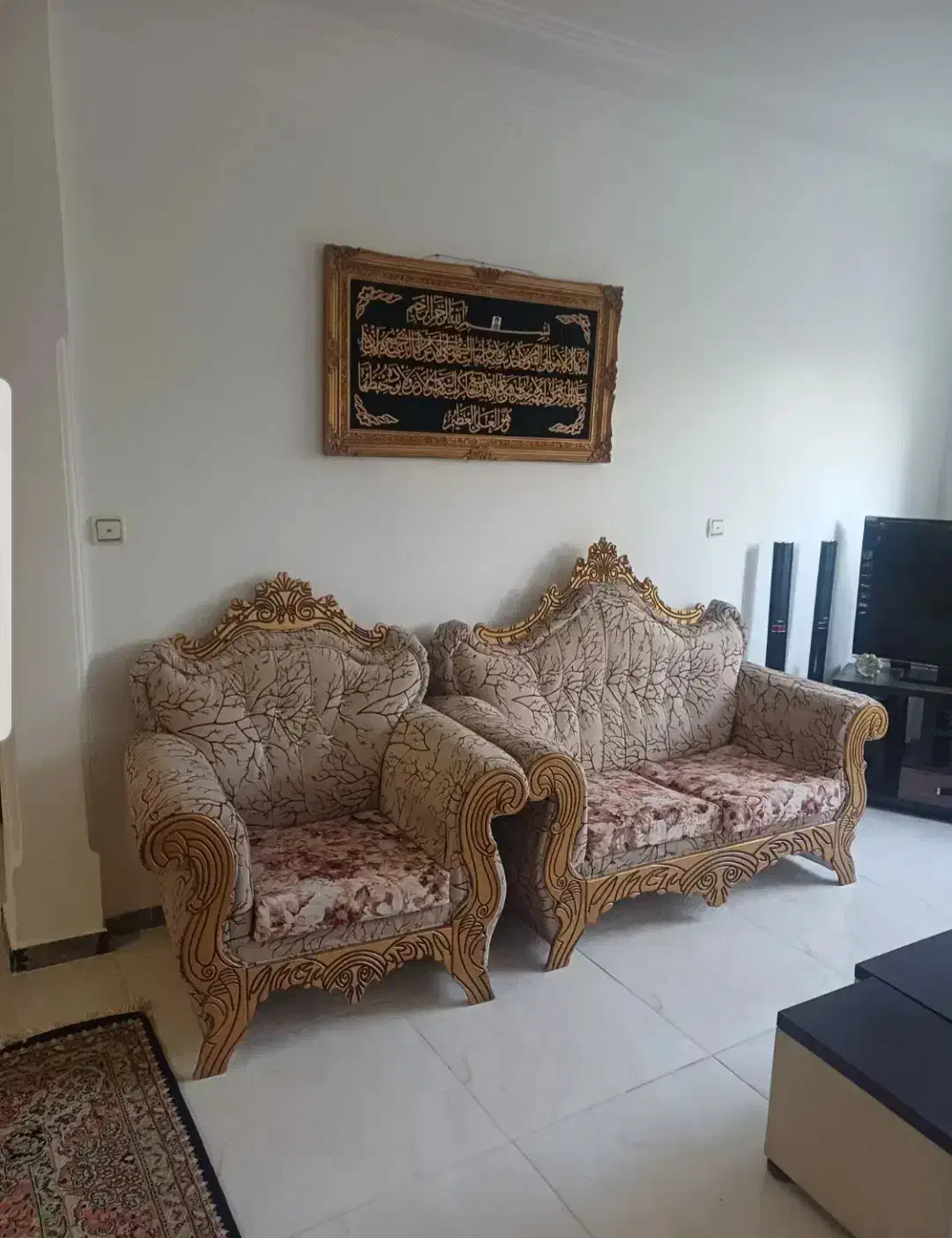 مبلمان سلطنتی ۷ نفره با جلومبلی و دوعددعسلی|مبلمان خانگی و میز عسلی|سنندج, |دیوار