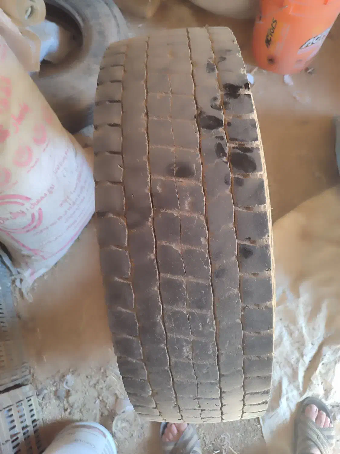 فروش لاستیک زاپاس|قطعات یدکی و لوازم جانبی|ارسنجان, |دیوار