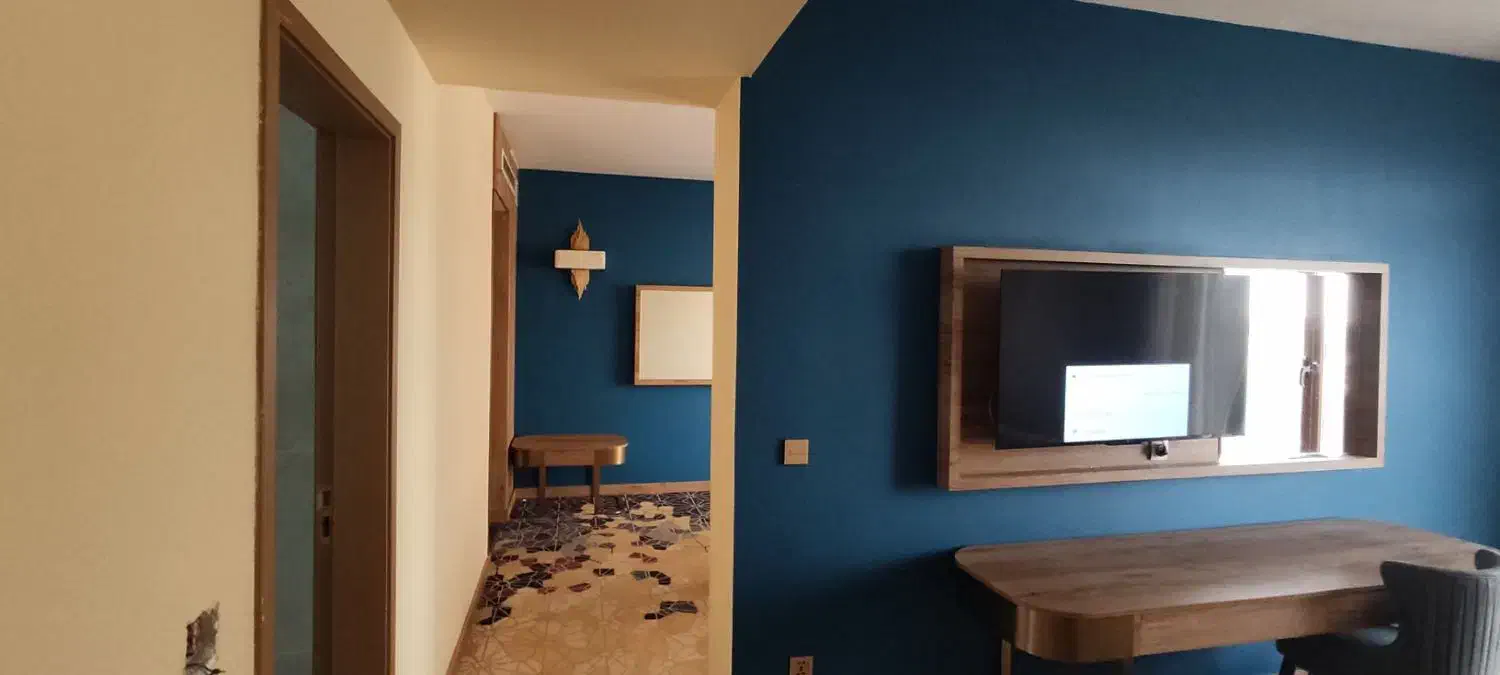 نقاشی و خرده کاری ساختمان (ایران رنگ)|خدمات پیشه و مهارت|کیش, |دیوار