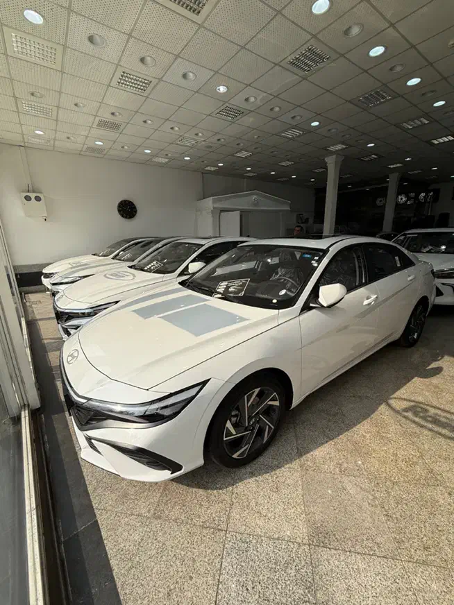 النترا فول۳ رادار با کلاستر ۲۷ اینچ پلاک منطقه خشک|خودرو سواری و وانت|رشت, پاستوریزه|دیوار