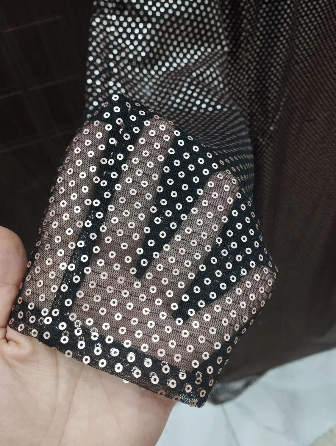 پیرهن مجلسی|لباس|بروجرد, |دیوار