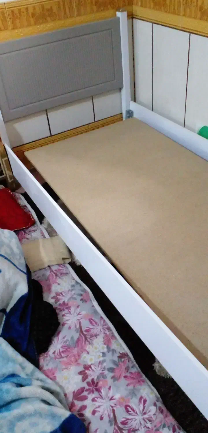 تخت نونو تازه خریداری شده|تخت و سرویس خواب|خرمشهر, |دیوار