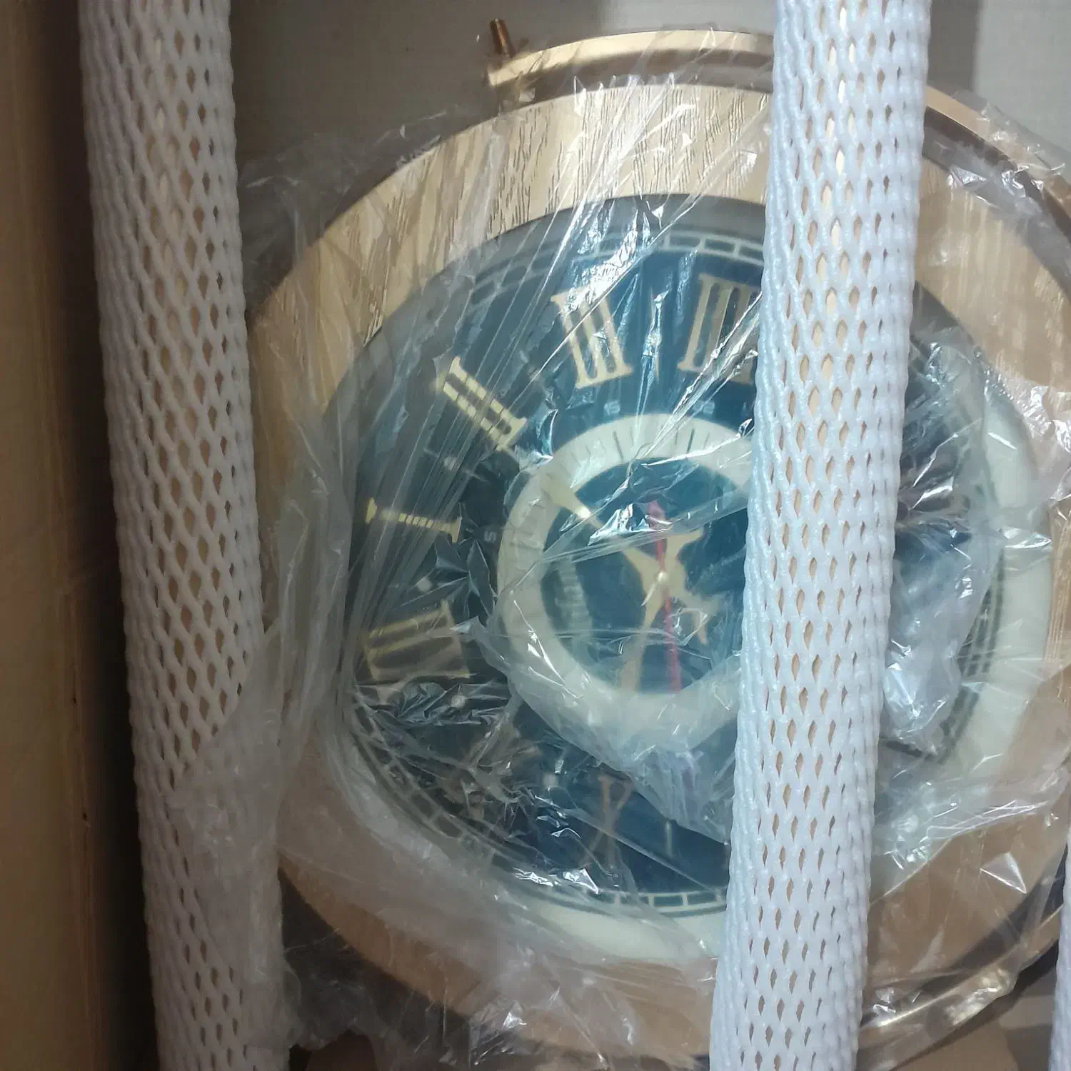 ساعت پایه دار نو برای جهیزیه|ساعت دیواری و تزئینی|قم, شهرک امام حسن|دیوار