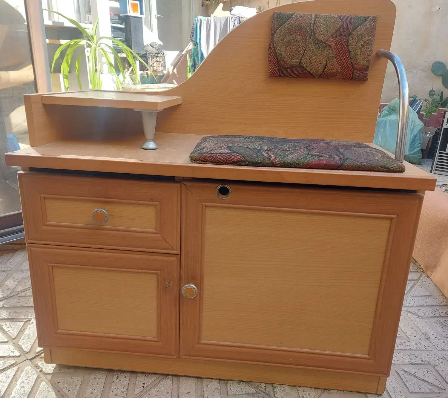 میز تلفن|میز تلفن|نظرآباد, نظرآباد|دیوار