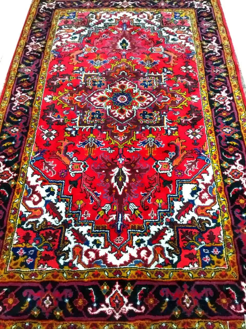 ۶ متر نو تازه توخوش  جفت|فرش|تبریز, |دیوار