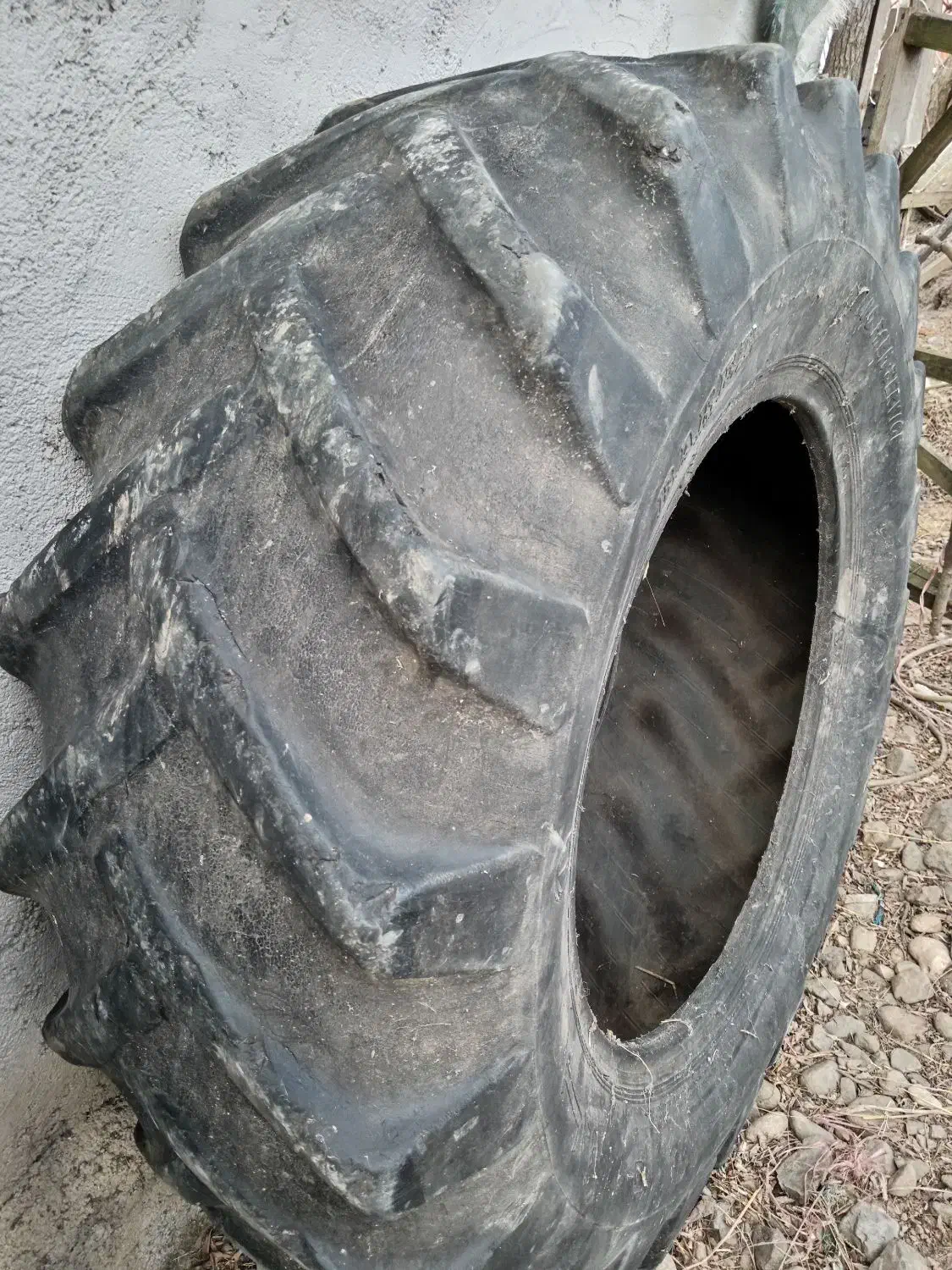 لاستیک فرگوسن 50 درصد|خودرو سنگین|توتکابن, |دیوار