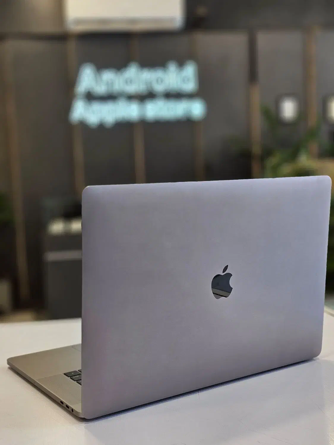 MacBook Pro 2018|رایانه همراه|شیراز, قصرالدشت|دیوار