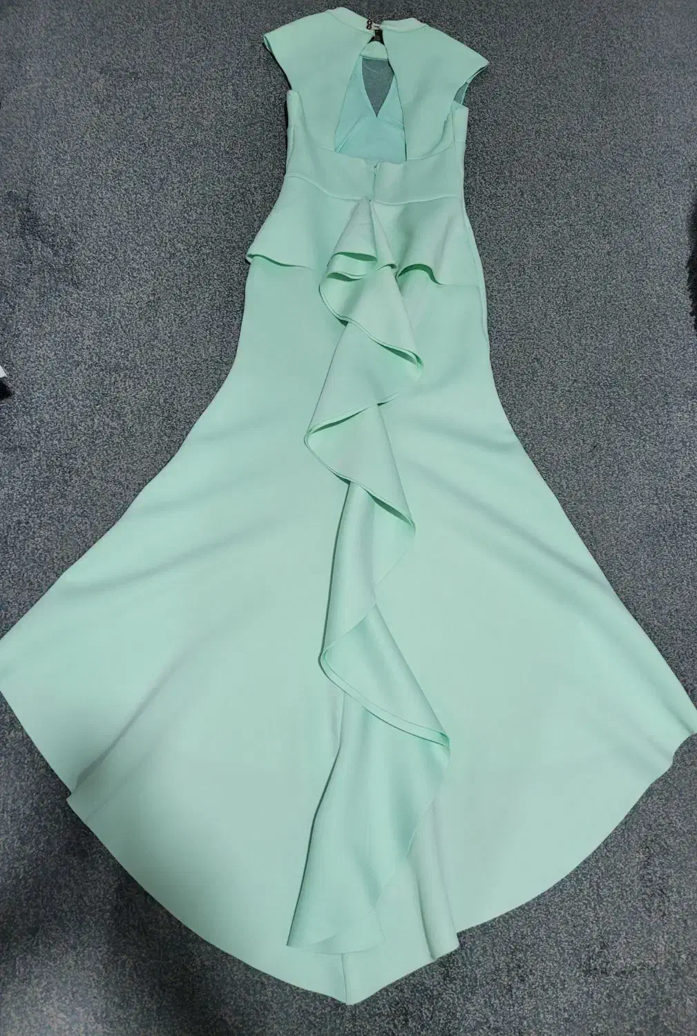 لباس مجلسی|لباس|شوش, |دیوار