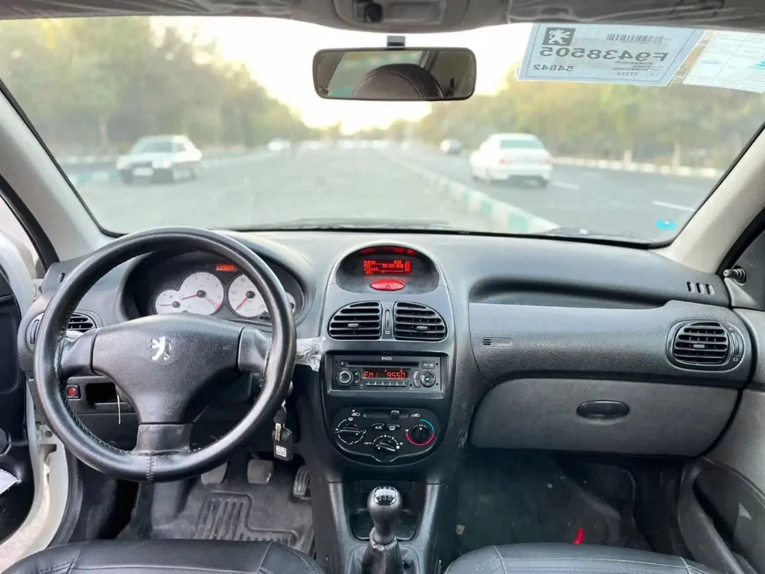 فروش فوری تیپ ۲ مدل ۱۳۹۶/سفید /کم کارکرد /بدون رنگ|خودرو سواری و وانت|تهران, ابوذر|دیوار