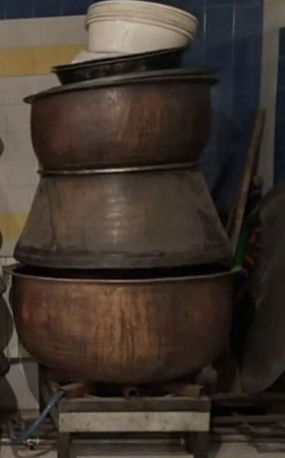 فروش و خریدار دیگ روحی دیگ مسی پاتیل اجاق گاز|ظروف پختوپز|تهران, هفده شهریور|دیوار