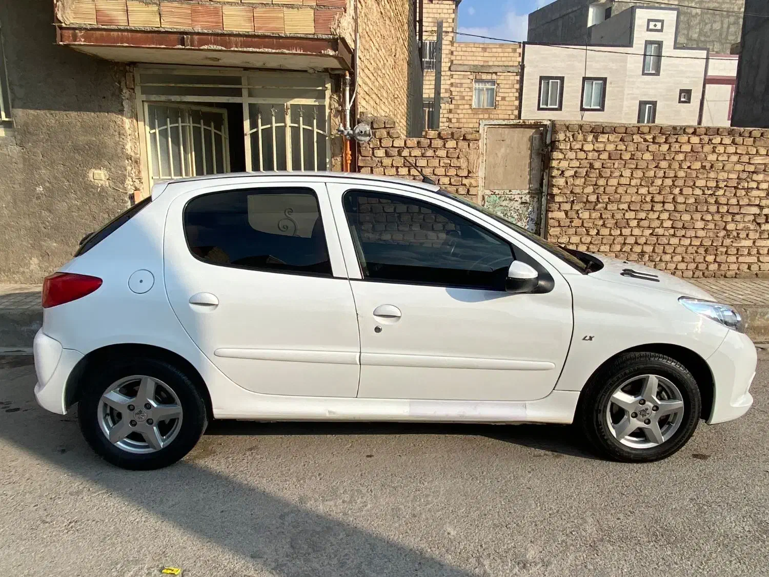 ۲۰۷ سقف فلز ۱۴۰۰|خودرو سواری و وانت|سمنان, |دیوار