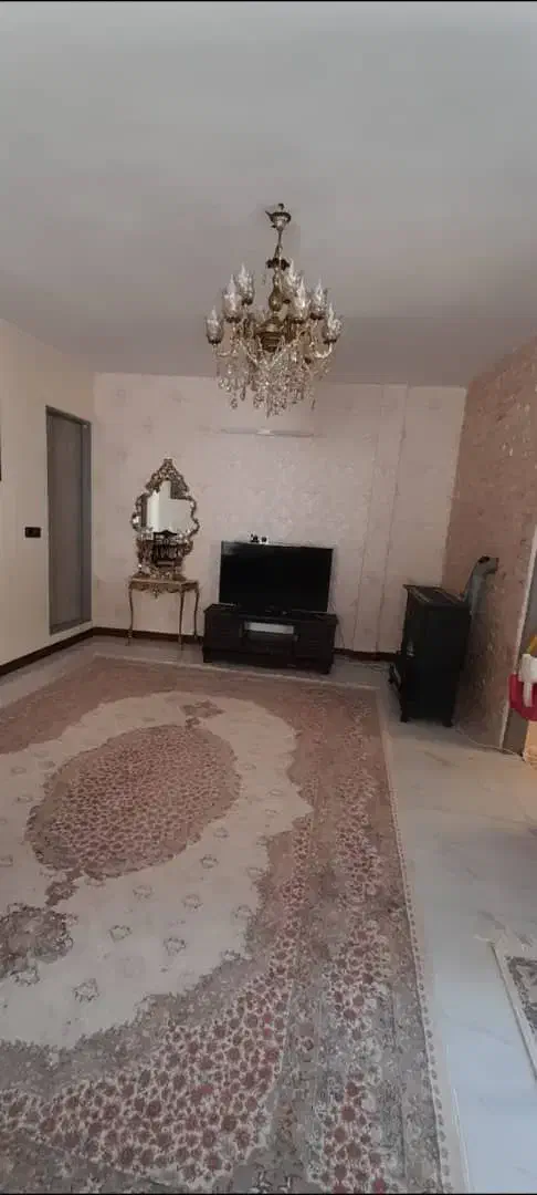 ۶۶ متری تک واحد پارکینگ و انباری