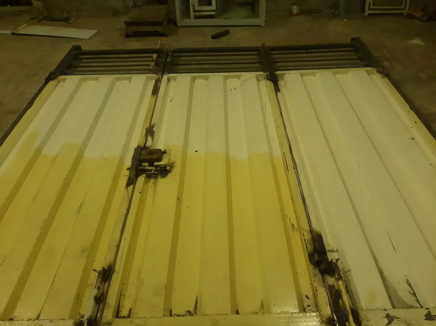 درب حیاط|مصالح و تجهیزات ساختمان|اهرم, |دیوار