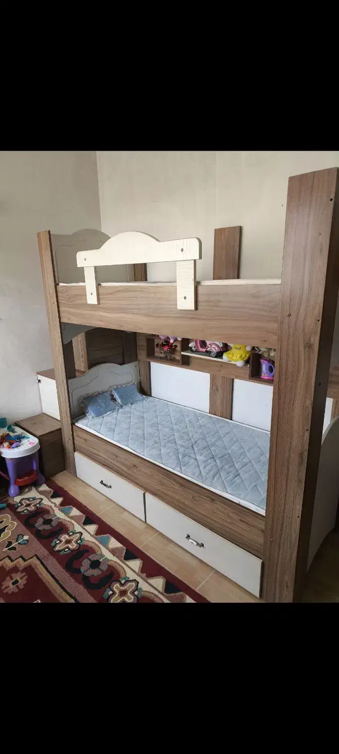 تخت خواب دو طبقه به همراه خوشخواب|تخت و سرویس خواب|رباطکریم, مسکن مهر آبشناسان|دیوار