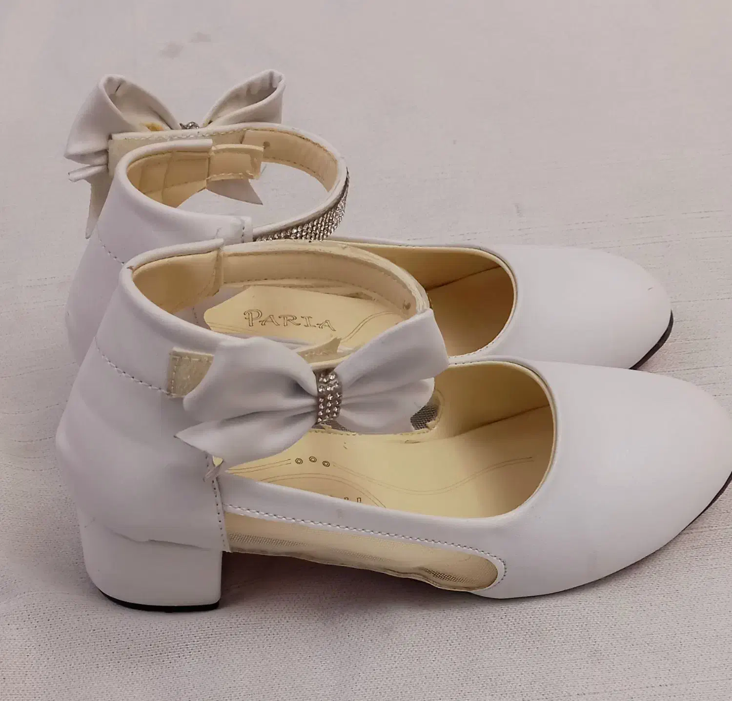 کفش دخترانه سفید پاشنه دار سالم بدون ایراد|کیف، کفش، کمربند|رامسر, |دیوار