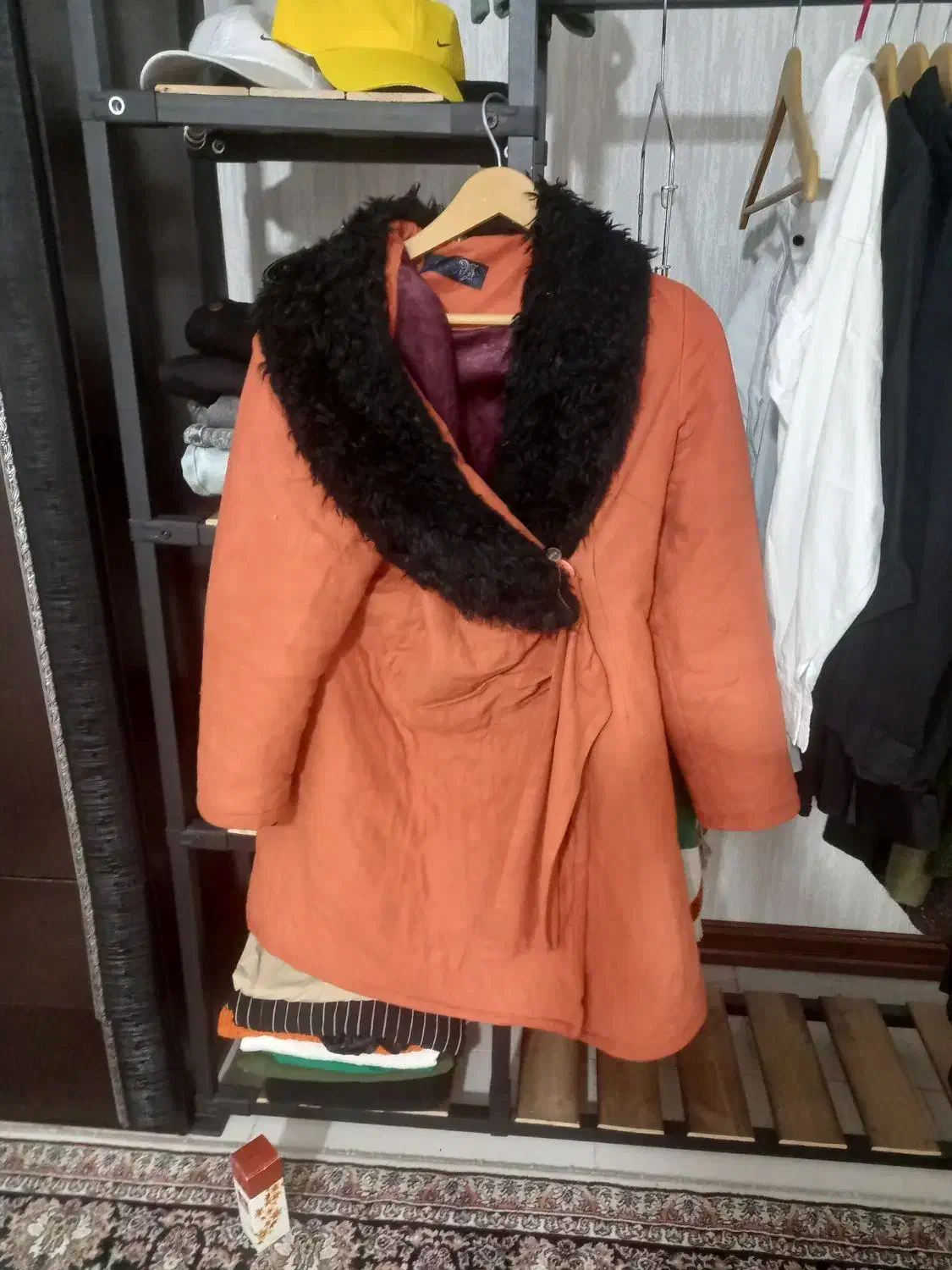 لباس در حد نو سایز ۴۲تا ۴۴ میخوره|لباس|پرند, فاز ۴|دیوار