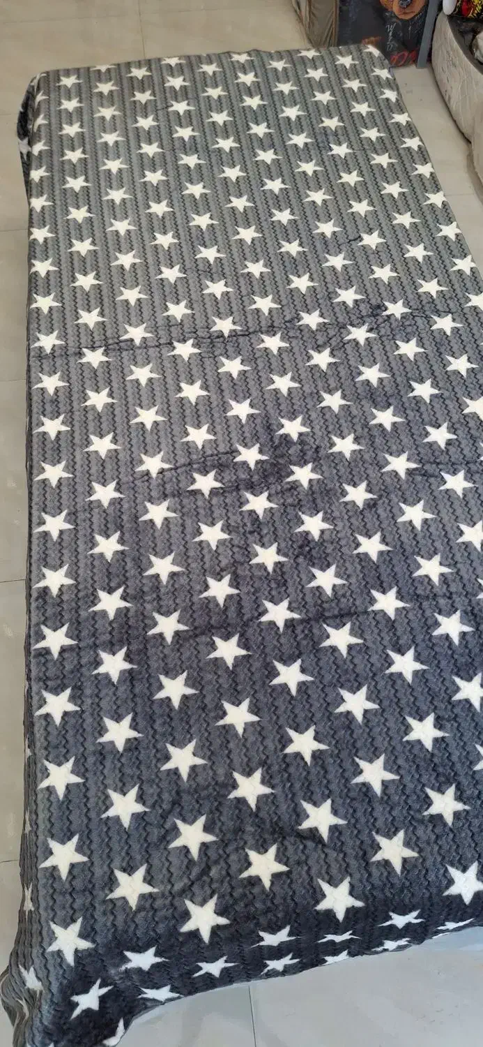 پتو یک نفره طرح ستاره هدیه روز معلم|رختخواب، بالش، پتو|مشهد, الهیه|دیوار