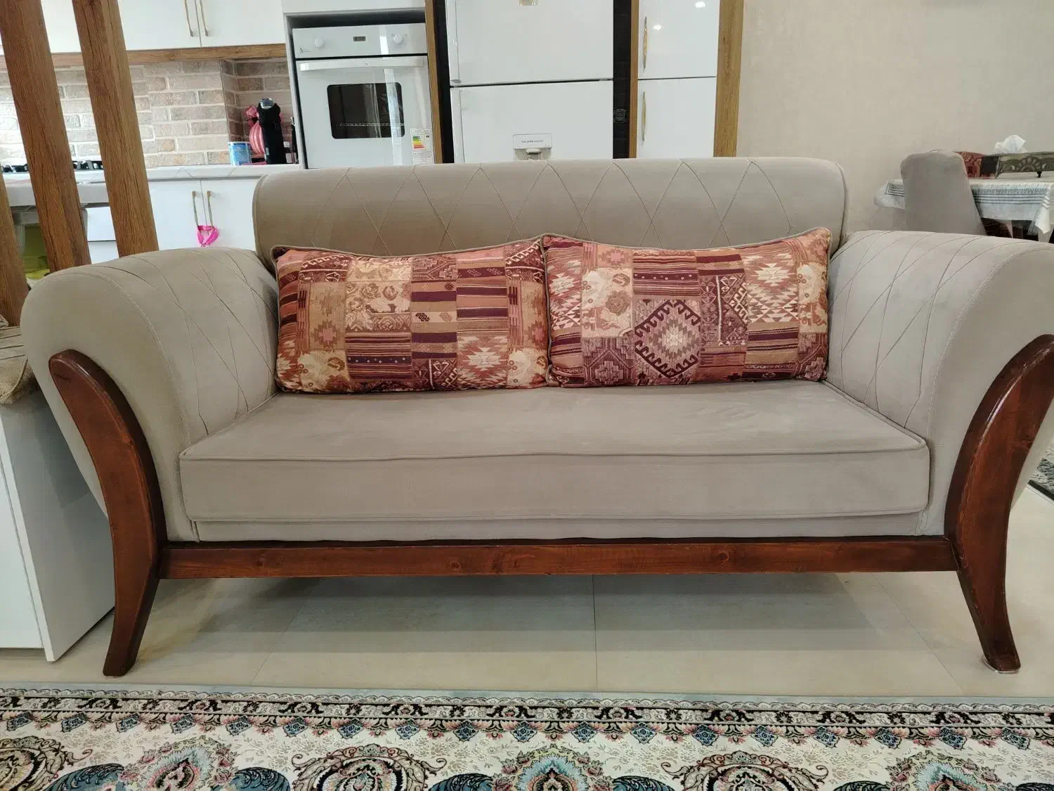 مبل 10 نفره به همراه میز و عسلی|مبلمان خانگی و میز عسلی|رشت, ترمینال|دیوار