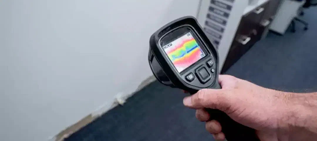 رفع نم زدگی،نشتی، چکه رطوبت با دستگاه لیزری|خدمات پیشه و مهارت|مشهد, ایثارگران|دیوار