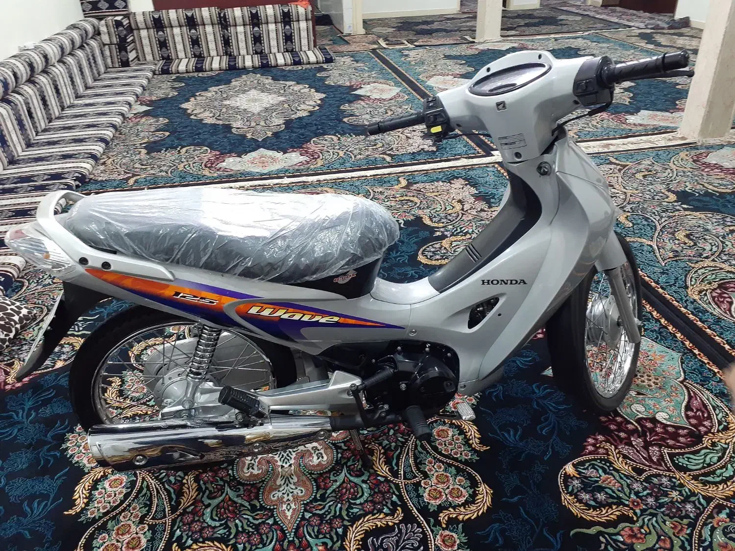 ویوژاپن بی کلاچ درحد صفر|موتورسیکلت|اهواز, زیتون کارگری|دیوار