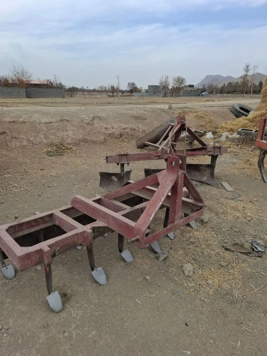 خیش و ادوات|ماشینآلات صنعتی|پیر بکران, |دیوار