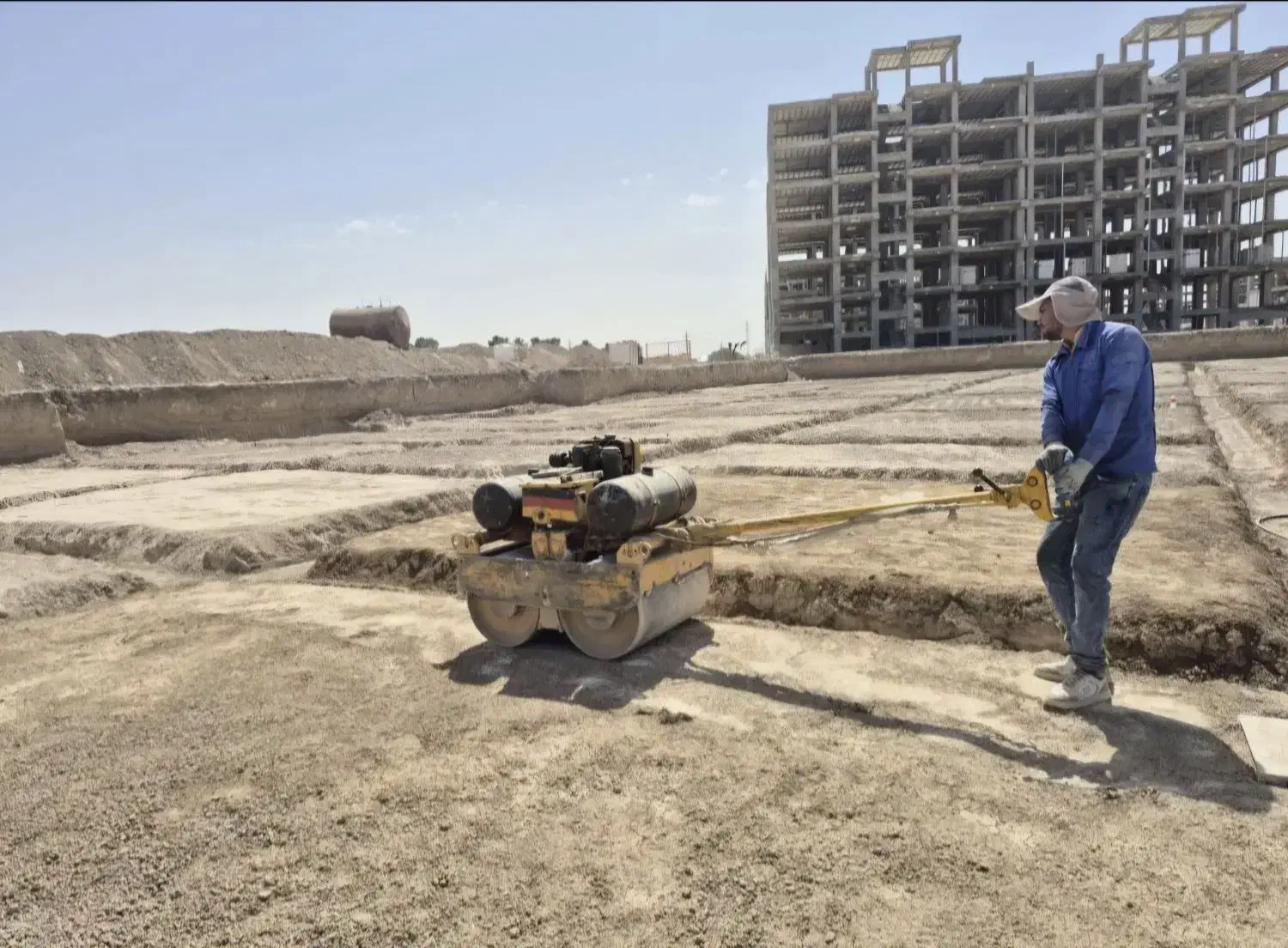 اجاره غلطک وزن۲ الی1تناژدوچرخ آهنی ماشینی کمپکی|خدمات حمل و نقل|احمدآبادمستوفی, |دیوار