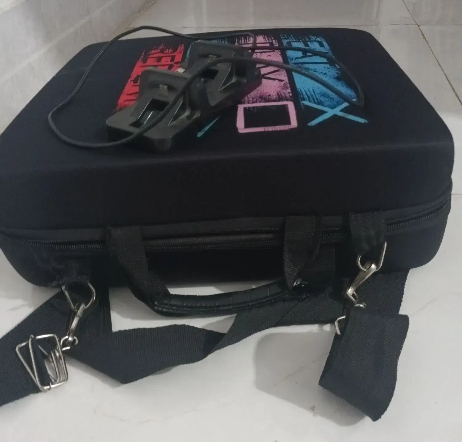 کیف و شارژر دو دسته ps4|کنسول، بازی ویدئویی و آنلاین|شیراز, شاپورجان|دیوار
