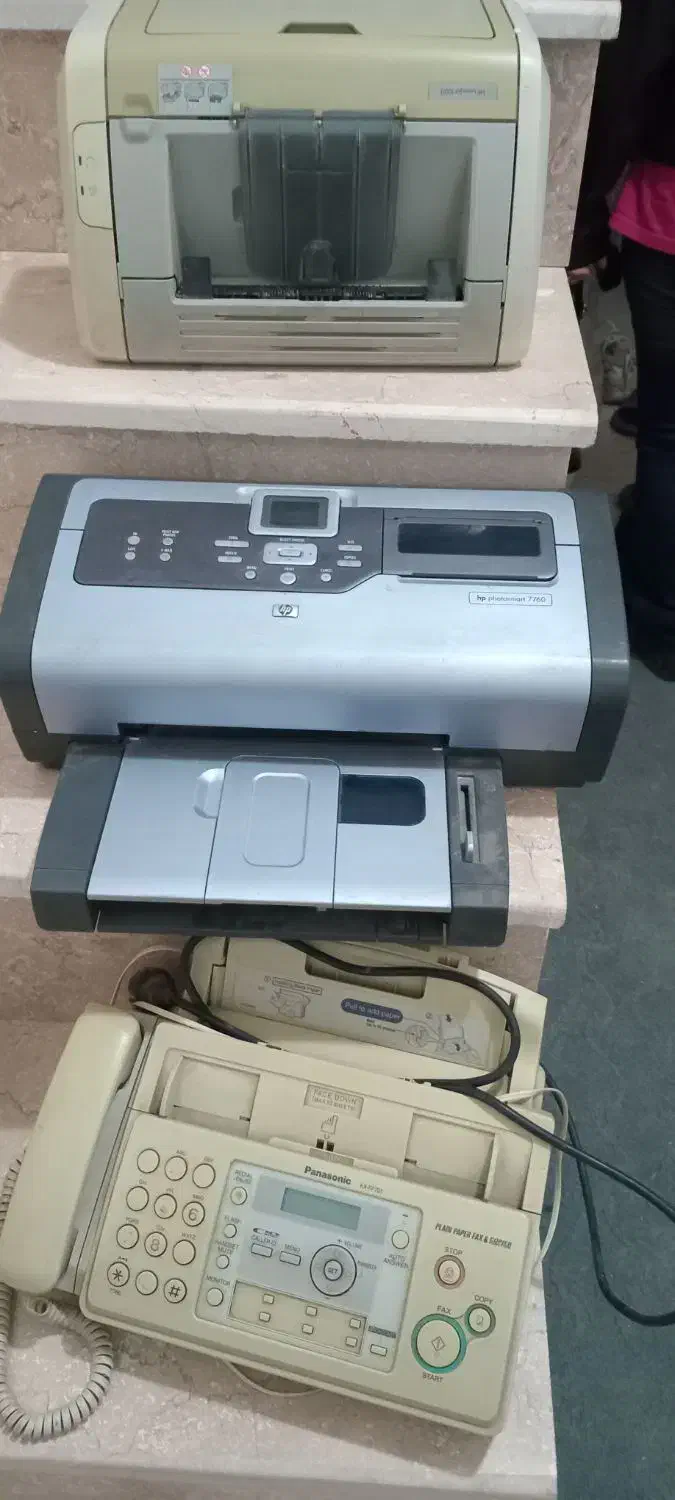 در عدد چاپگر رنگی یک عدد تلفکس بفروش میرسد.|پرینتر، اسکنر، کپی، فکس|اردبیل, |دیوار