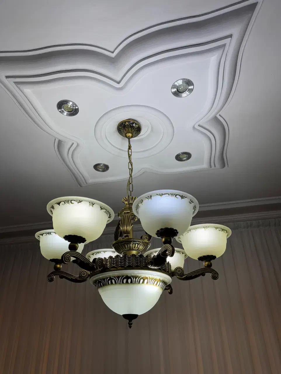 لوستر|لوستر و چراغ آویز|خوی, |دیوار