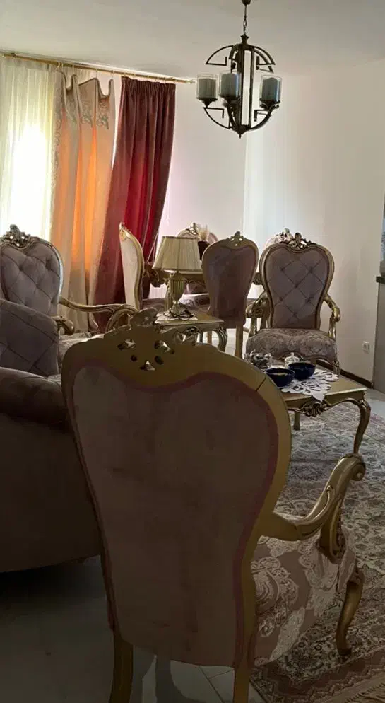 ست مبل کلاسیک  + میز ناهار خوری + آینه کنسول|مبلمان خانگی و میز عسلی|پردیس, فاز ۱۱|دیوار