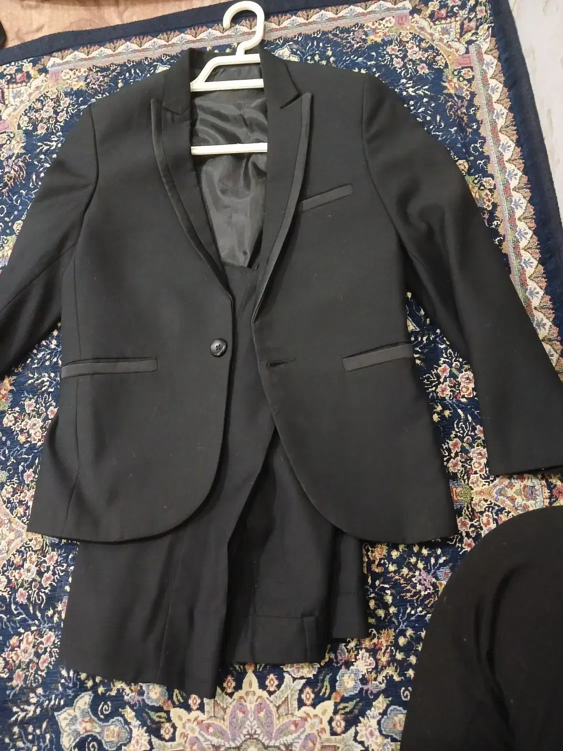 تعدادی لباس مجلسی شیک ودرحدنووقیمت مناسب|لباس|کارون, |دیوار