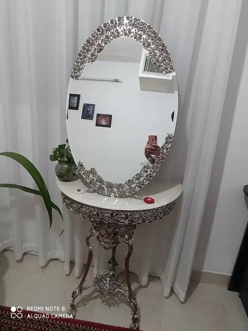 آینه و شمعدان|آینه|ملایر, |دیوار