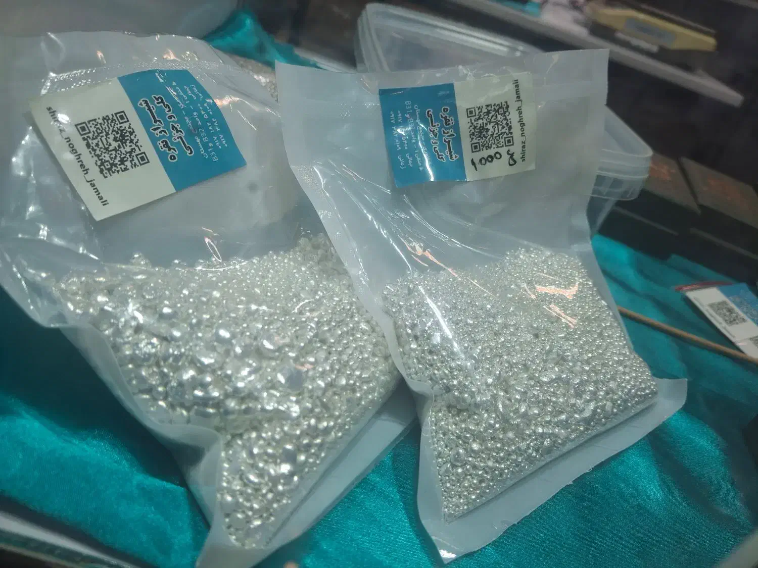 ساچمه و شمش نقره|جواهرات|شیراز, زند|دیوار