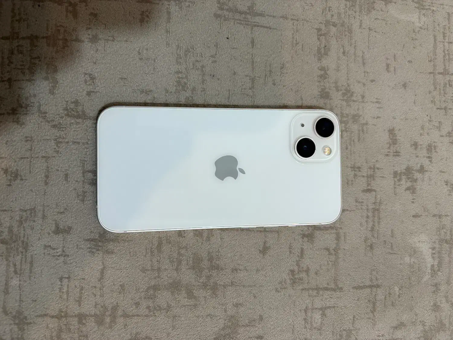 iphone 13 normal|موبایل|پرند, فاز ۲|دیوار