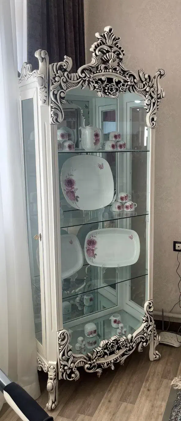 فروش بوفه + آینه شمعدان با کمترین قیمت ممکن|بوفه، ویترین، کنسول|سراب, |دیوار