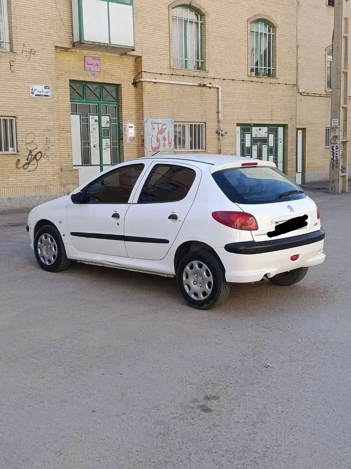 پژو 206 تیپ 5 مدل 98|خودرو سواری و وانت|همدان, |دیوار