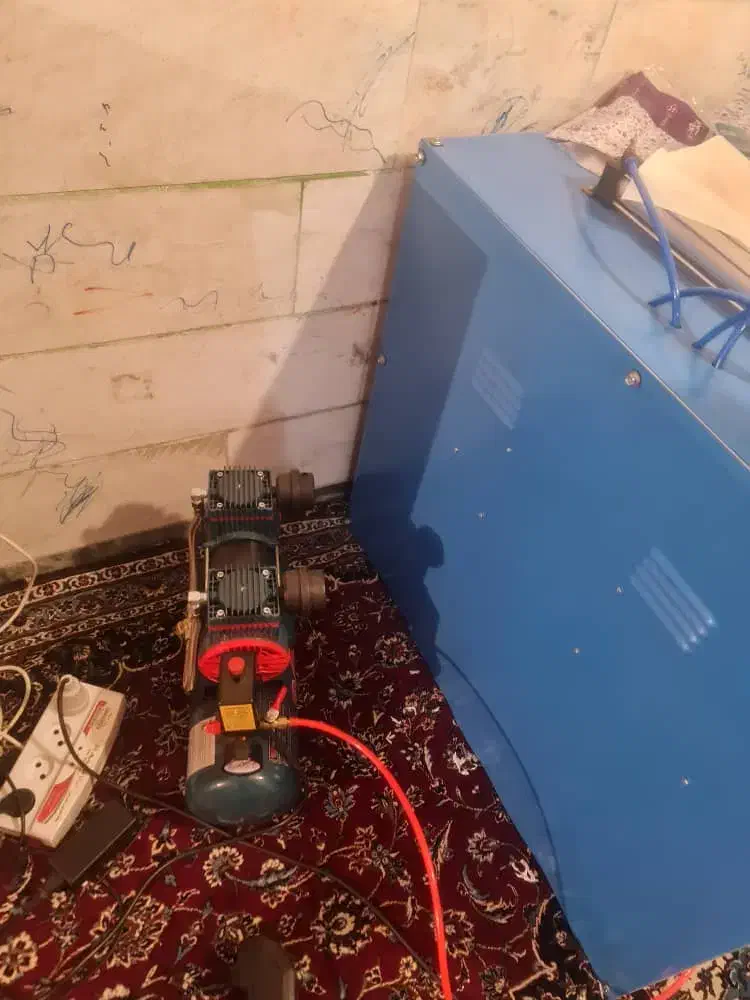 دستگاه|مواد شوینده و دستمال کاغذی|بروجرد, |دیوار