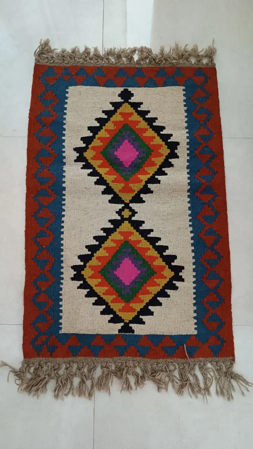 گلیم دست یافت|گلیم، جاجیم، گبه|پردیس, فاز ۲|دیوار