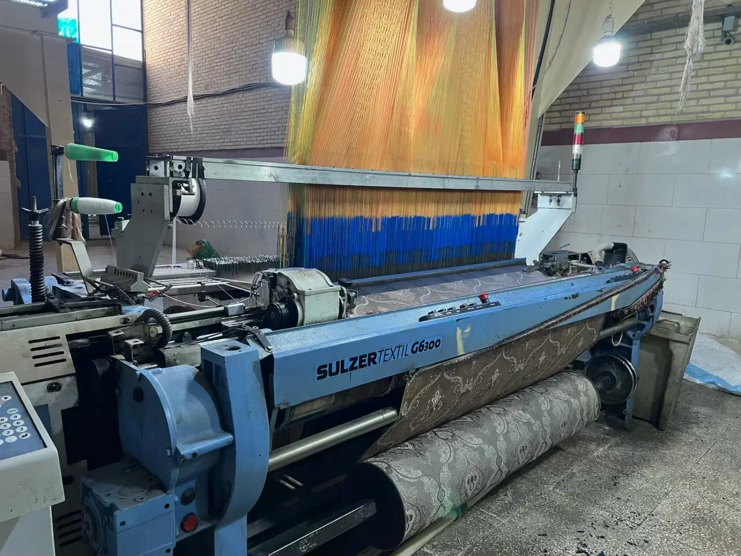 وسط کار بافندگی|استخدام صنعتی، فنی، مهندسی|یزد, |دیوار